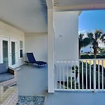 Pavilion Palms #103B