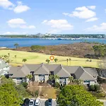 823 Harbour Point
