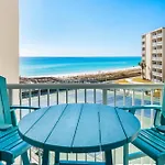 Holiday Surf And Racquet Unit 418