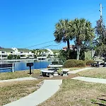2085 - Beachfront Shoreline Towers - Free Beach Setup