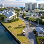 3103 - Shoreline Towers Condo Free Beach Setup