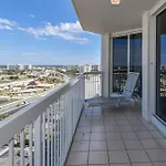 Silver Beach Towers E1501