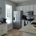 1338 Laurel Grove