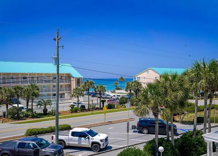Gulf View, Easy Beach Access, Heated Pool, Hot Tub