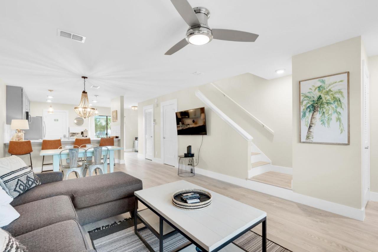 Apartment Sandprints E10 Destin