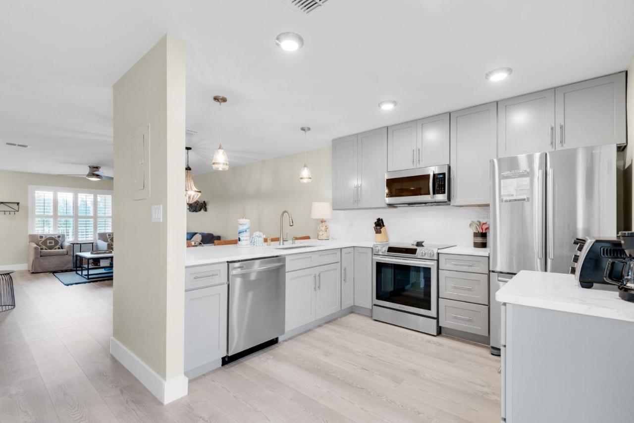 Sandprints E10 Apartment Destin