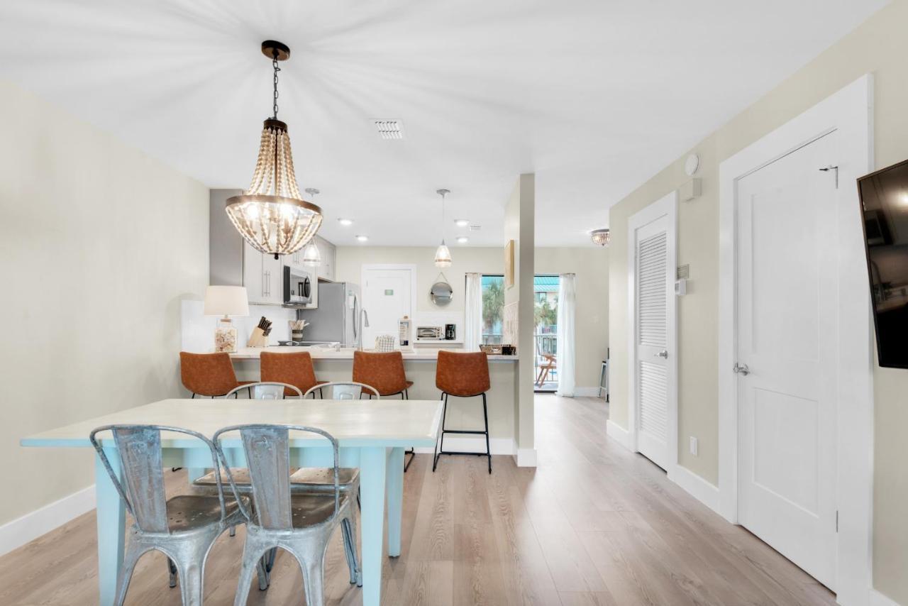 Sandprints E10 Apartment Destin