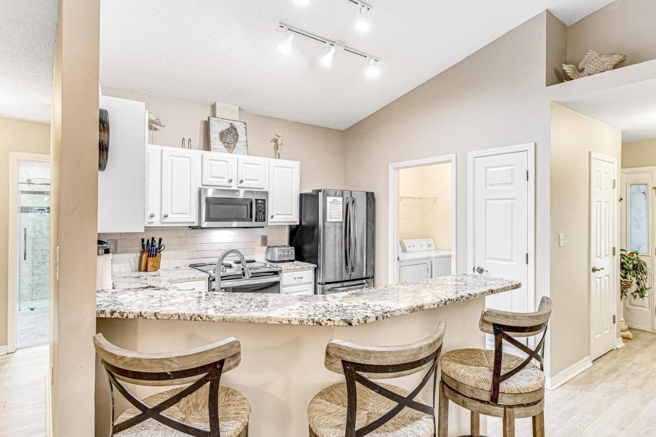5 Bed 2 Bath Vacation In Destin