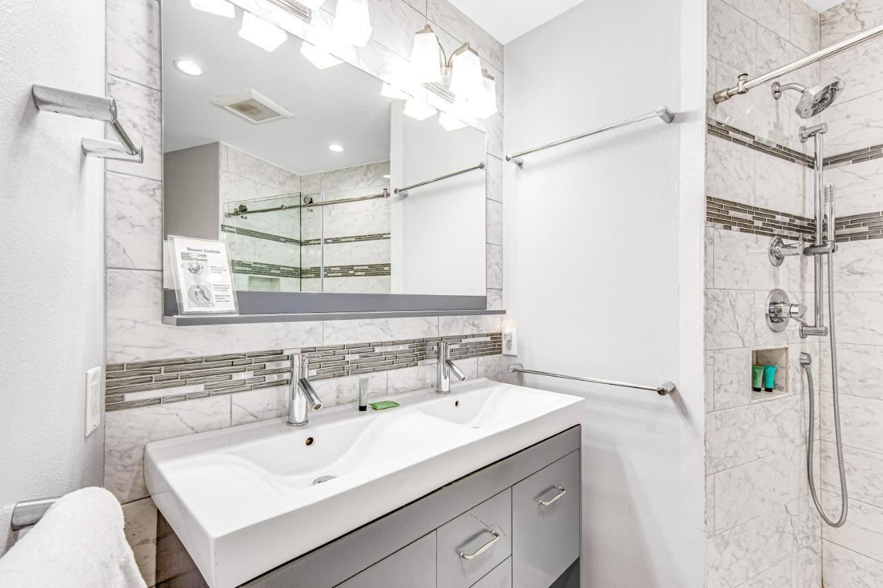 5 Bed 2 Bath Vacation In