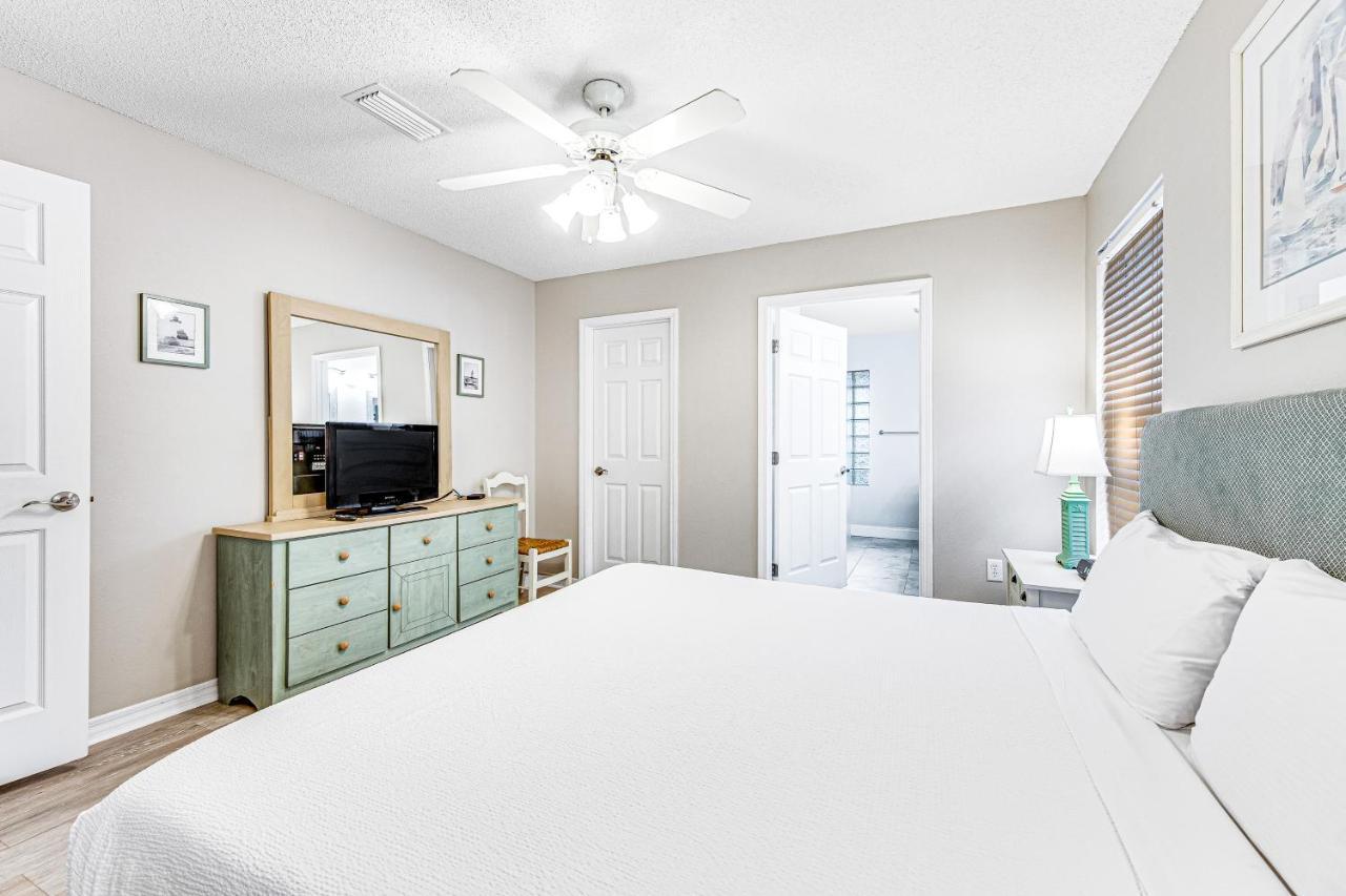 5 Bed 2 Bath Vacation In * Destin