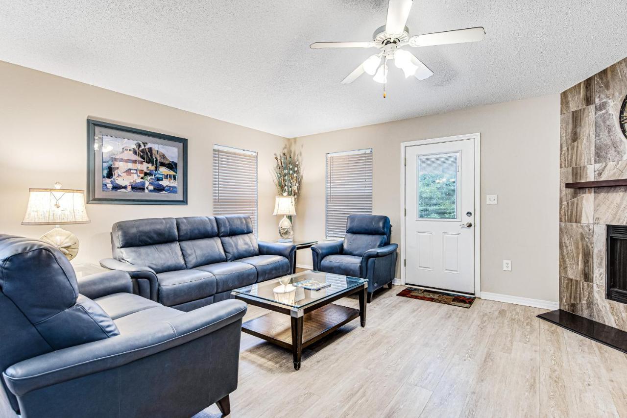 5 Bed 2 Bath Vacation In