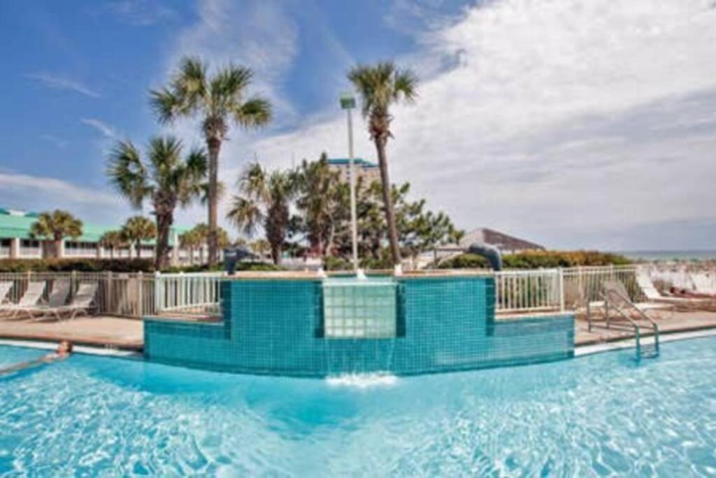 Beachfront, Oceanview, Pelican Resort, 19th Floor Apartment Destin