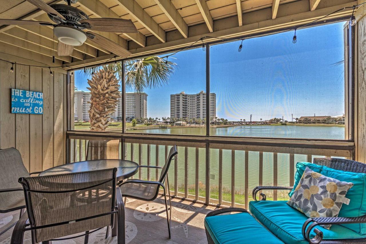 Beachy Lakefront Escape - Walk To The Shore! Villa Destin