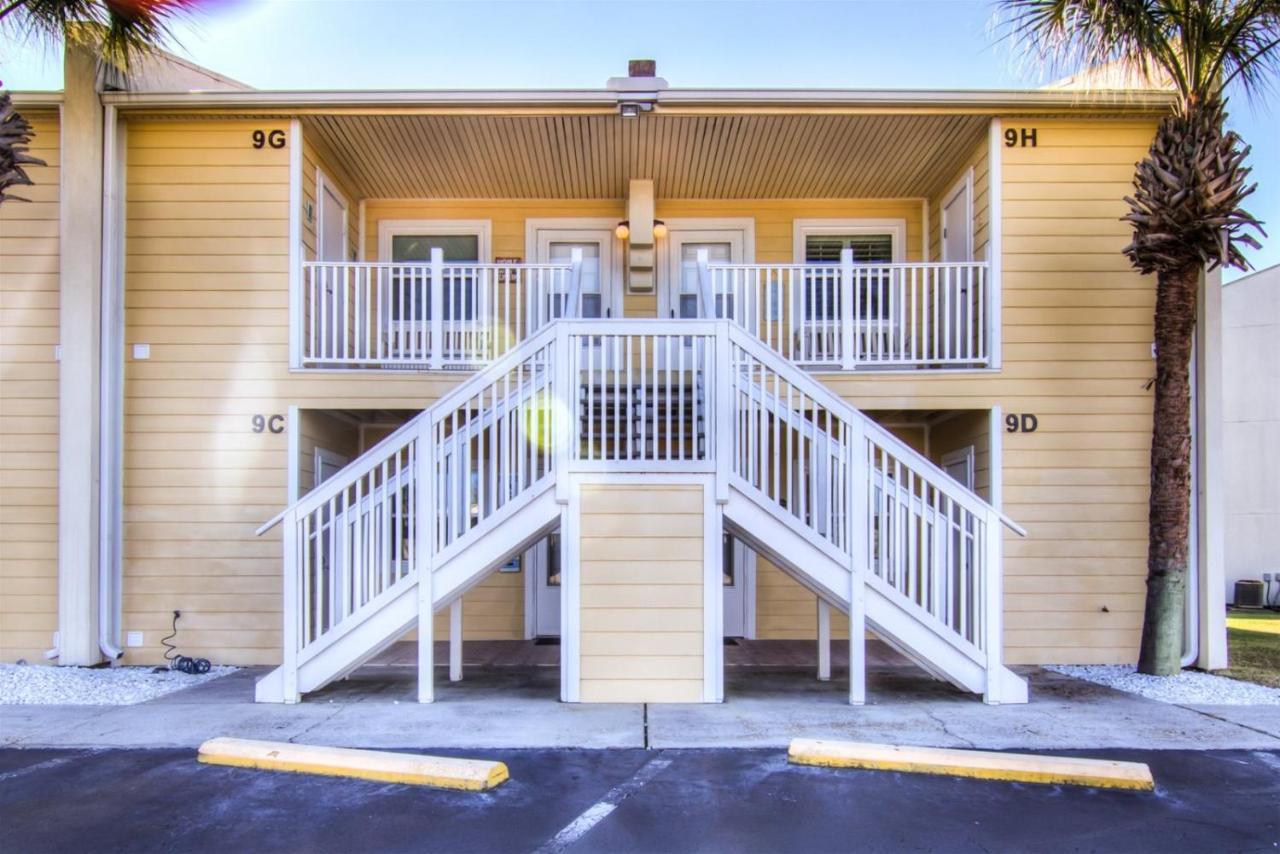 9 D, One Bedroom Apartment