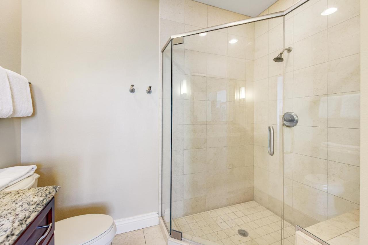 Emerald Grande Iii Apartment *