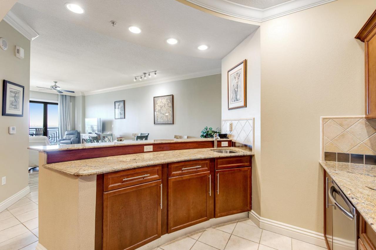 Emerald Grande Iii Apartment