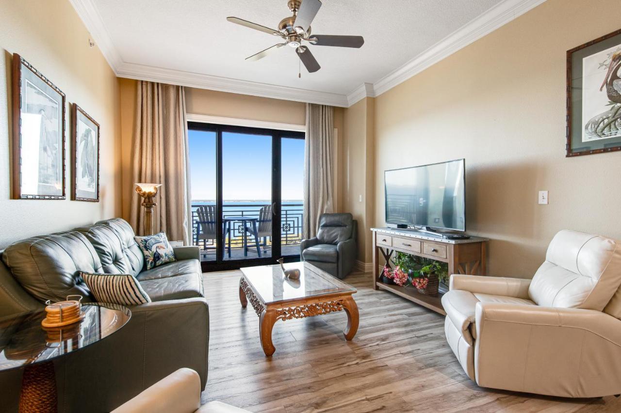 Apartment Emerald Grande Iii