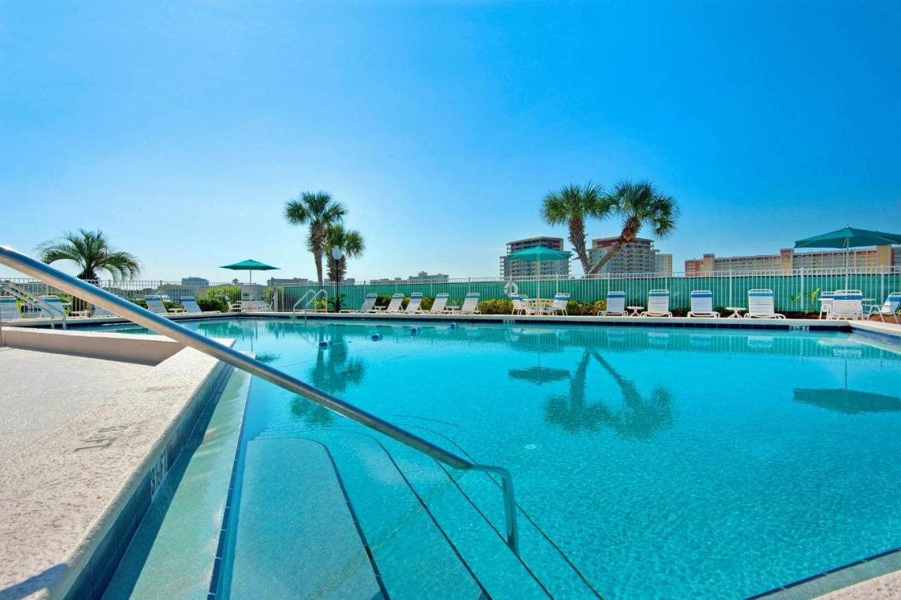 Holiday home Dolphin Point 404c