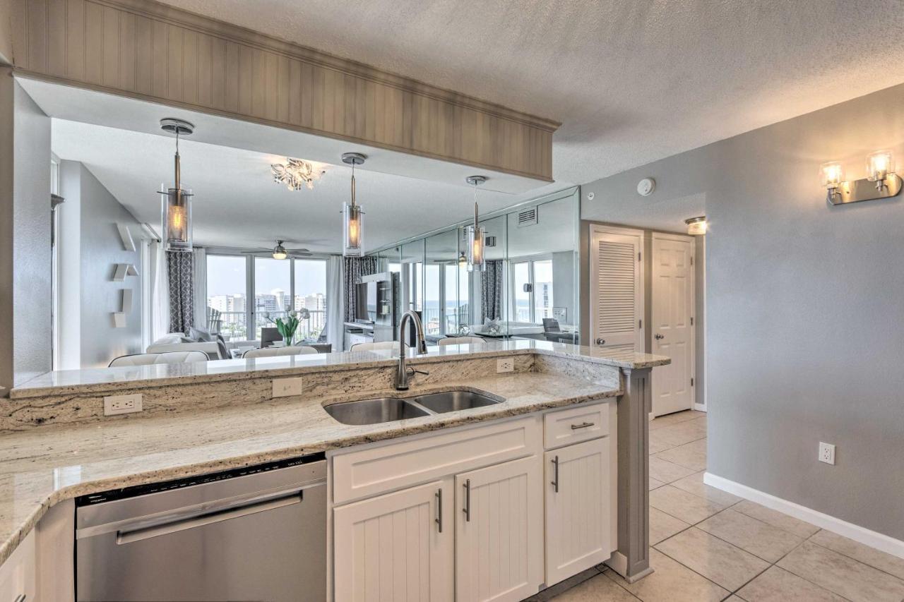 With Views, Heated Pool, And Access Destin