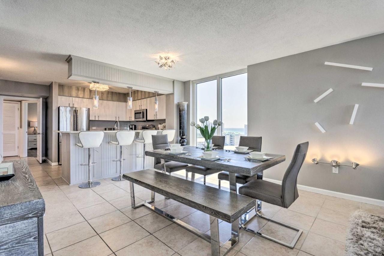 With Views, Heated Pool, And Access Apartment