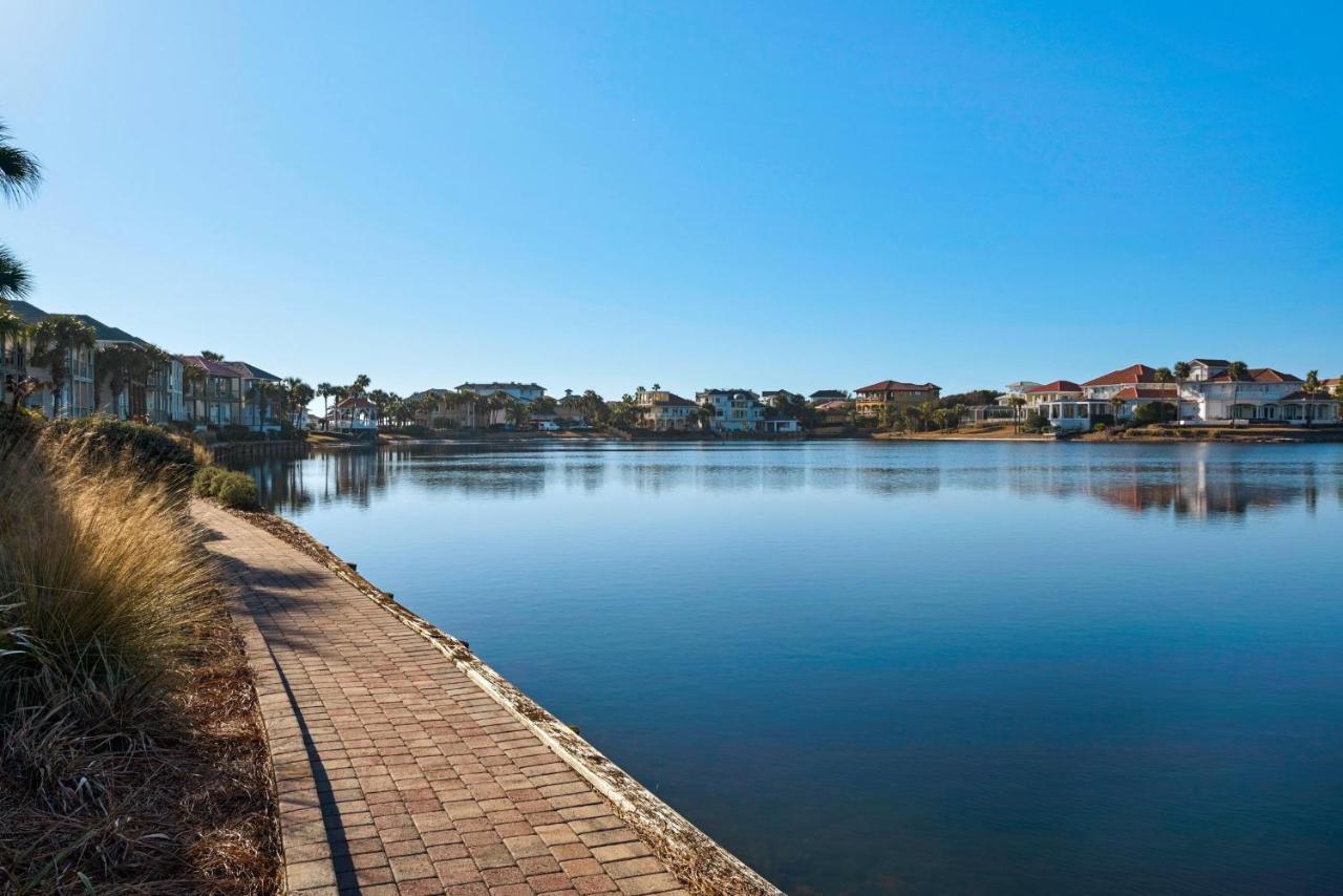 Holiday home Destiny 17 Between The Waters *