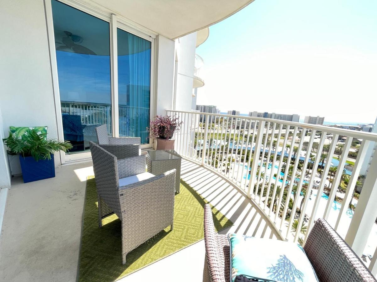 Holiday home Spectacular Sunsets 5 Star Across From Beach Sleep 6 Private Shuttle *