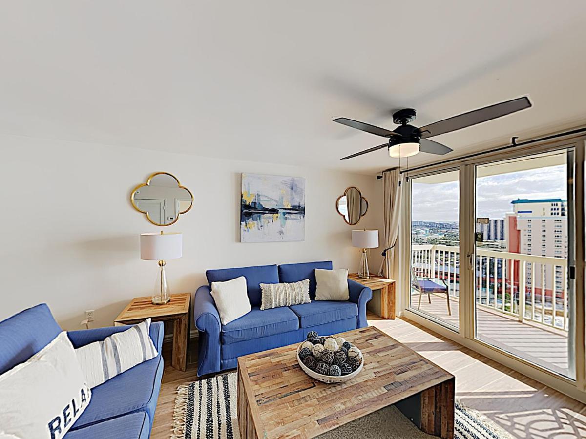 Amazing In With Outdoor Swimming Pool And 2 Bedrooms Apartment *