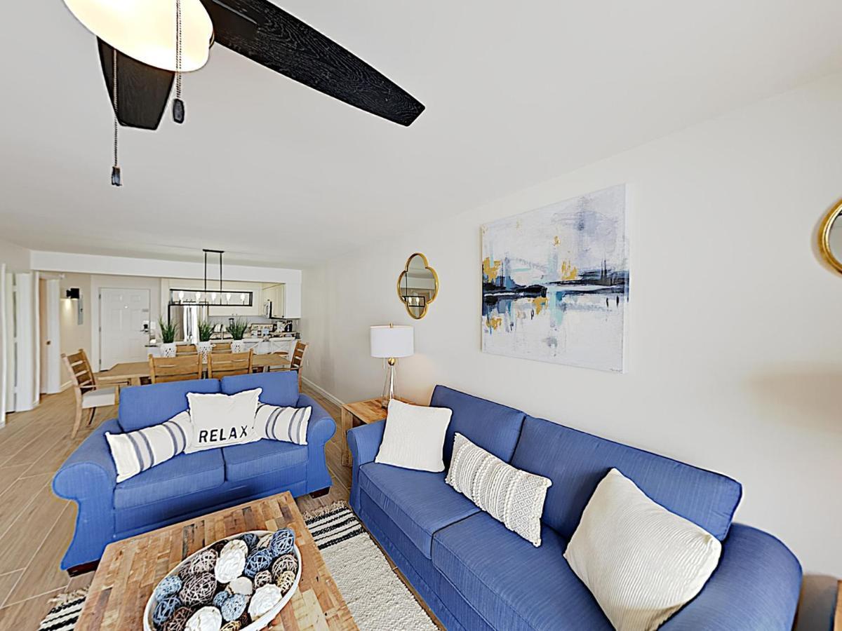 Amazing In With Outdoor Swimming Pool And 2 Bedrooms Destin