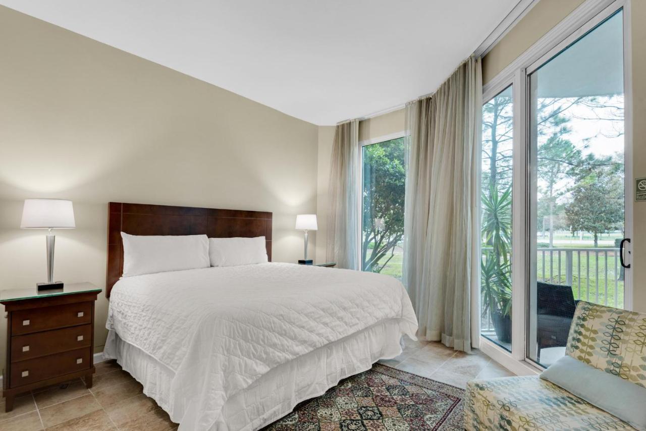 Palms #2106 Jr. 2br