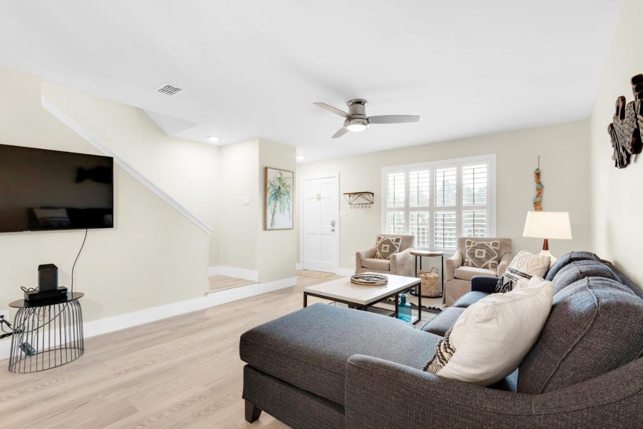 Sandprints E10 Apartment Destin