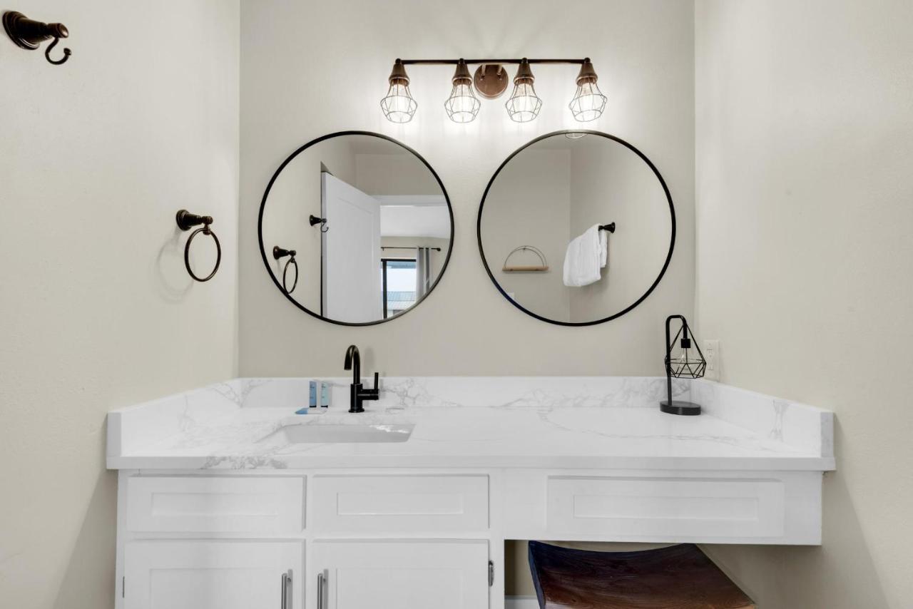 Apartment Sandprints E10 Destin