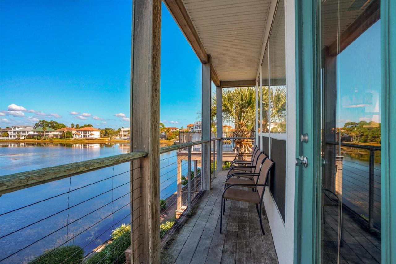 Holiday home Destiny #20a&b