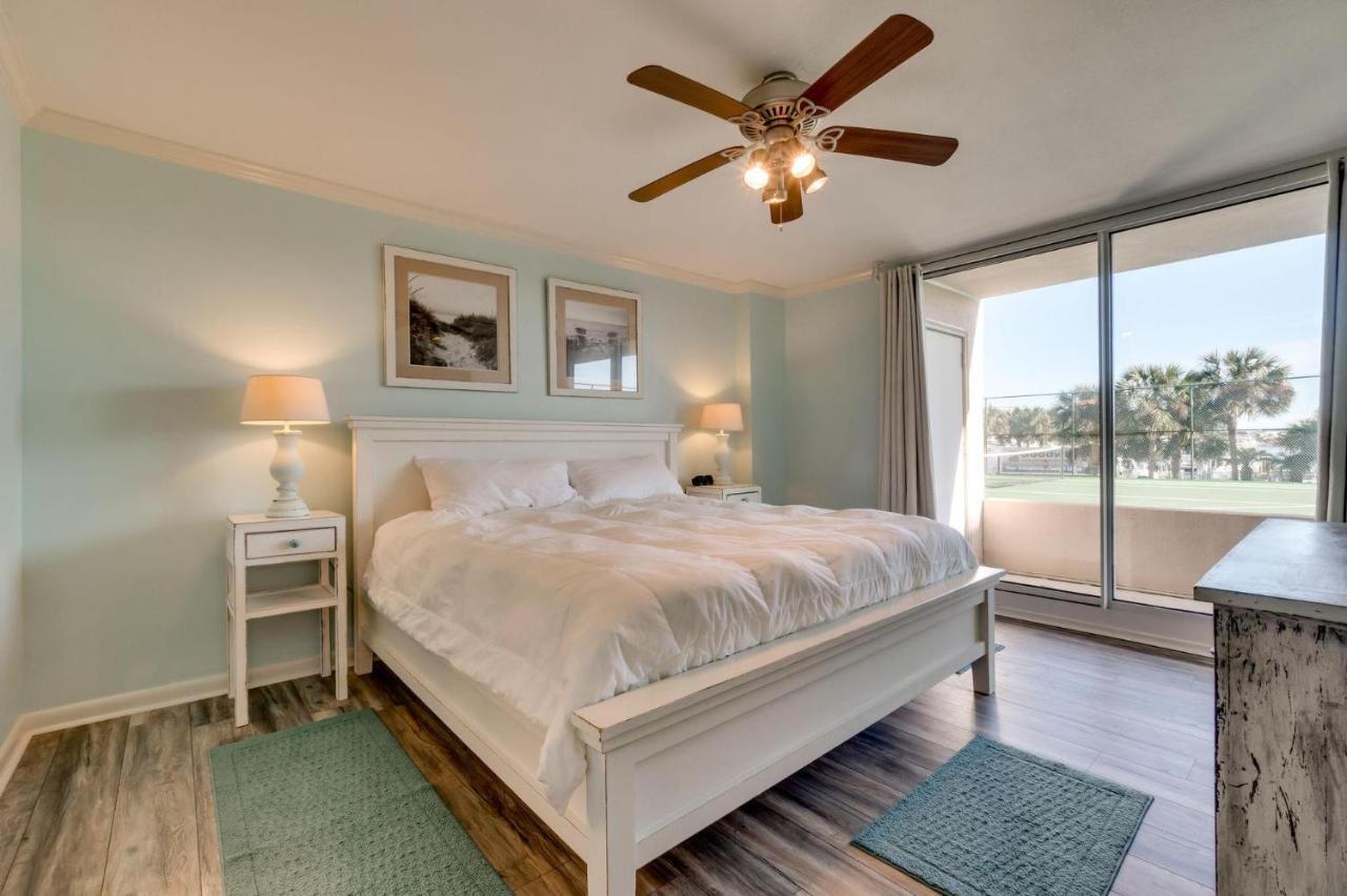 Amazing Waterview Towers 104 With Boat Slip Apartment Destin