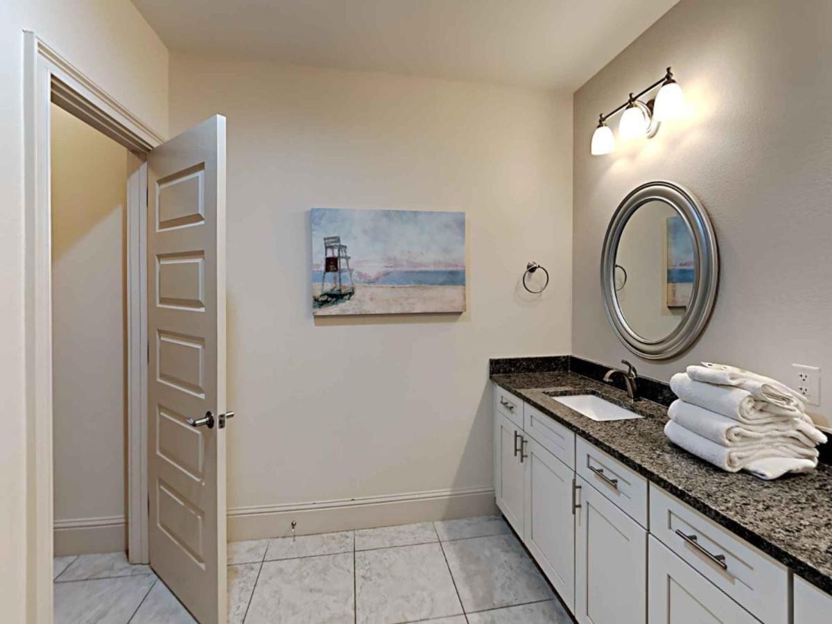 A Dose Of Vitamin Sea #936b At Miramar Holiday home Destin