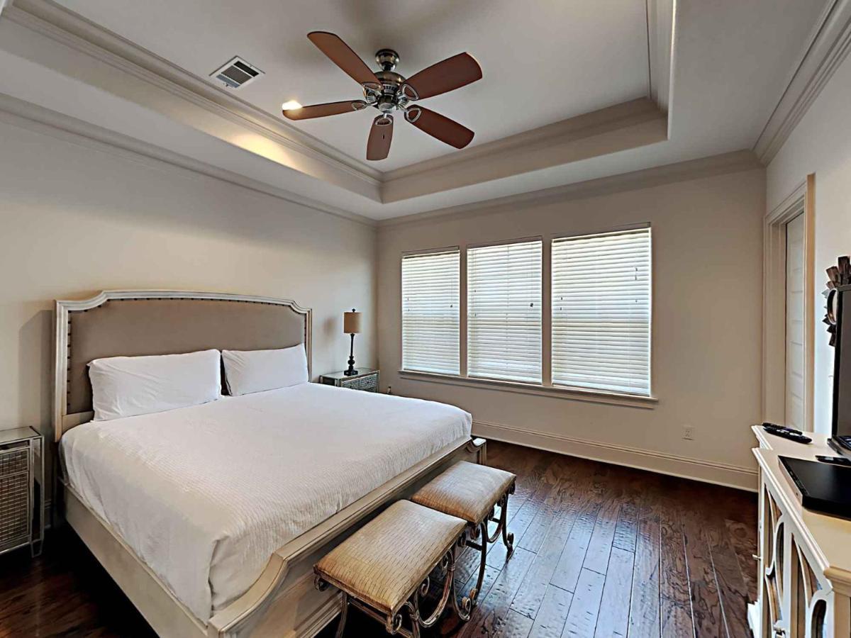 A Dose Of Vitamin Sea #936b At Miramar *