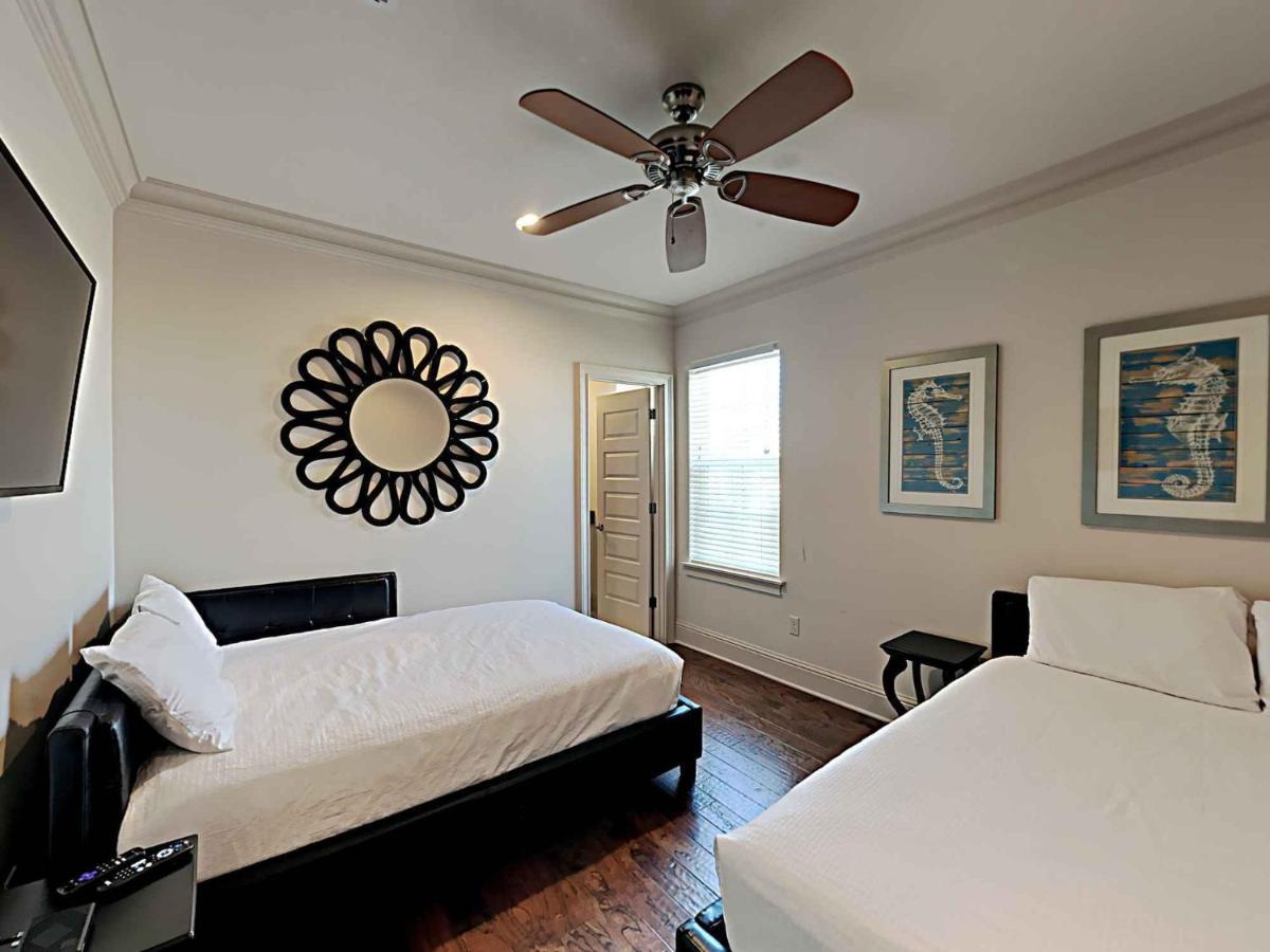 Holiday home A Dose Of Vitamin Sea #936b At Miramar