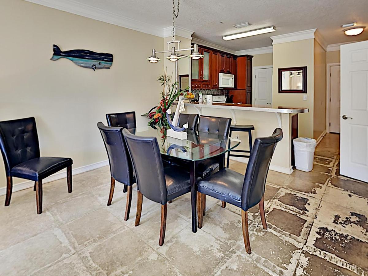 Apartment Emerald Waters 104