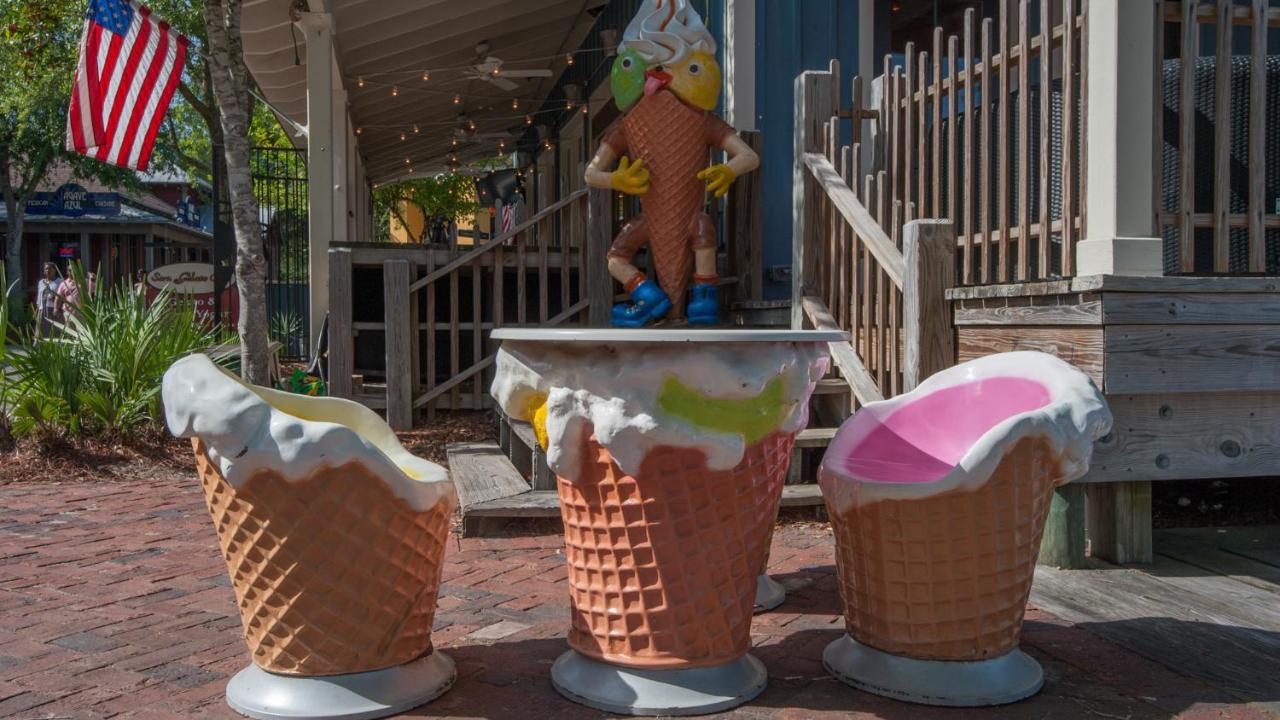 Holiday home Beachwalk 5052
