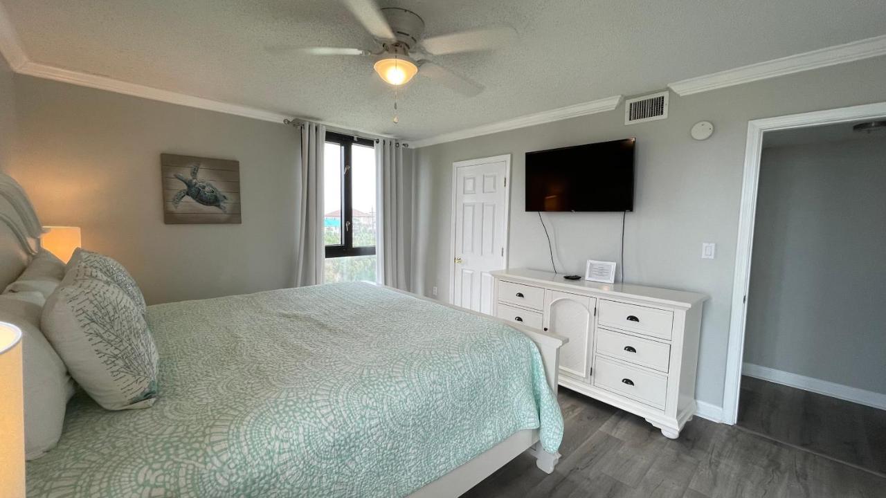 Coastal Tides At Enclave 403a *