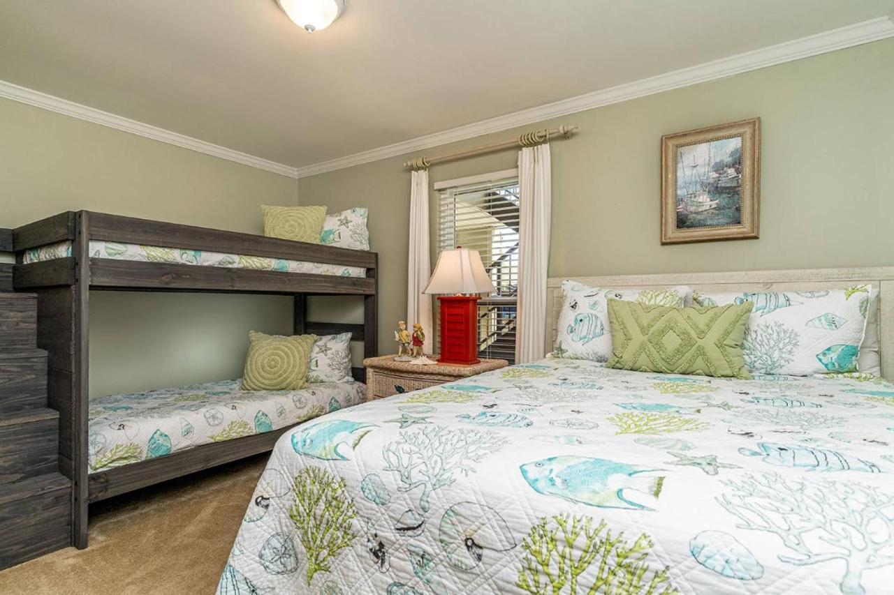 Golf Tee Lane 26f It's A Gimmie Holiday home Destin
