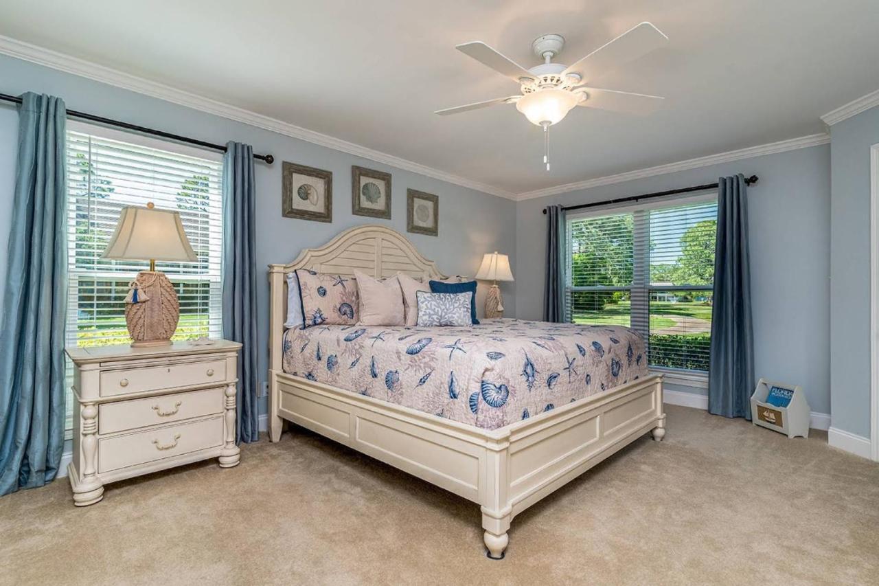 Golf Tee Lane 26f It's A Gimmie Holiday home