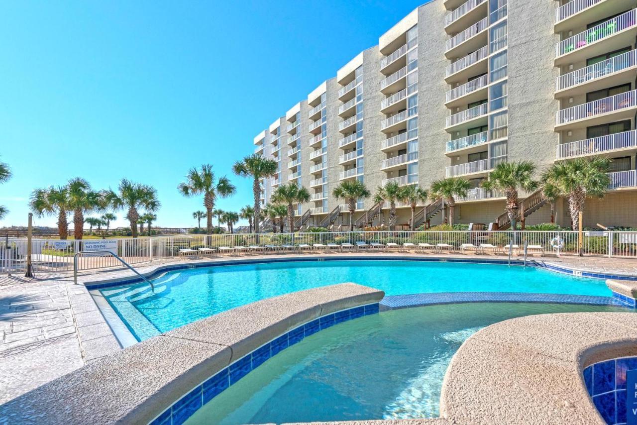 Mainsail 235 * Destin