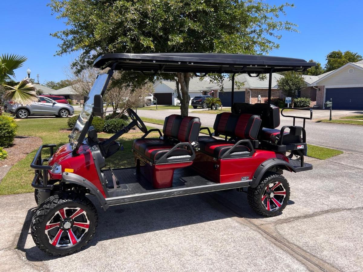 Heated Pool And Golf Cart, Walk To Beach! Best Deal! Holiday home *
