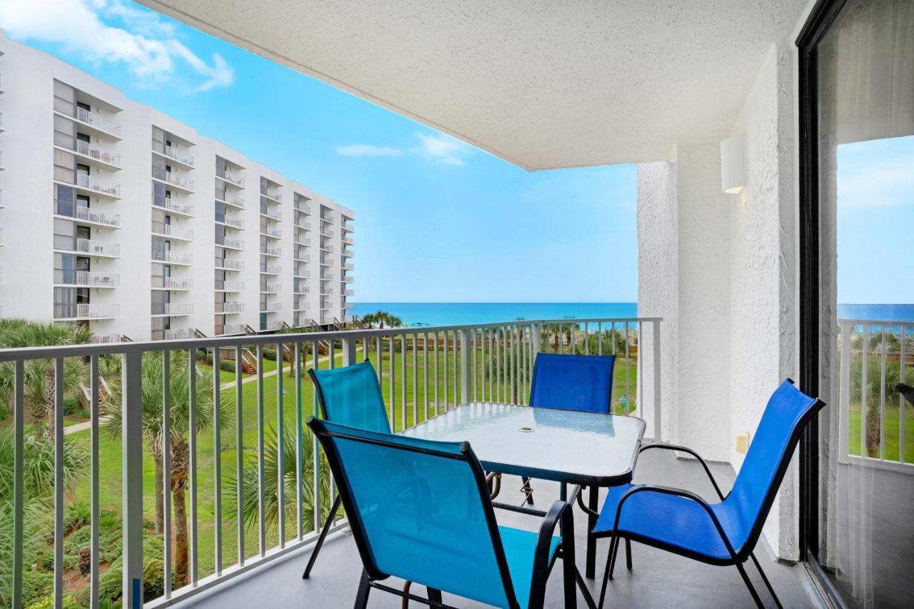 Mainsail 227 * Destin