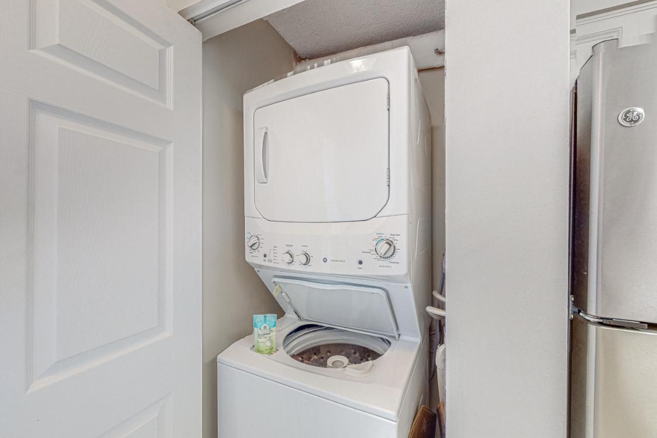 Apartment Emerald Towers 605