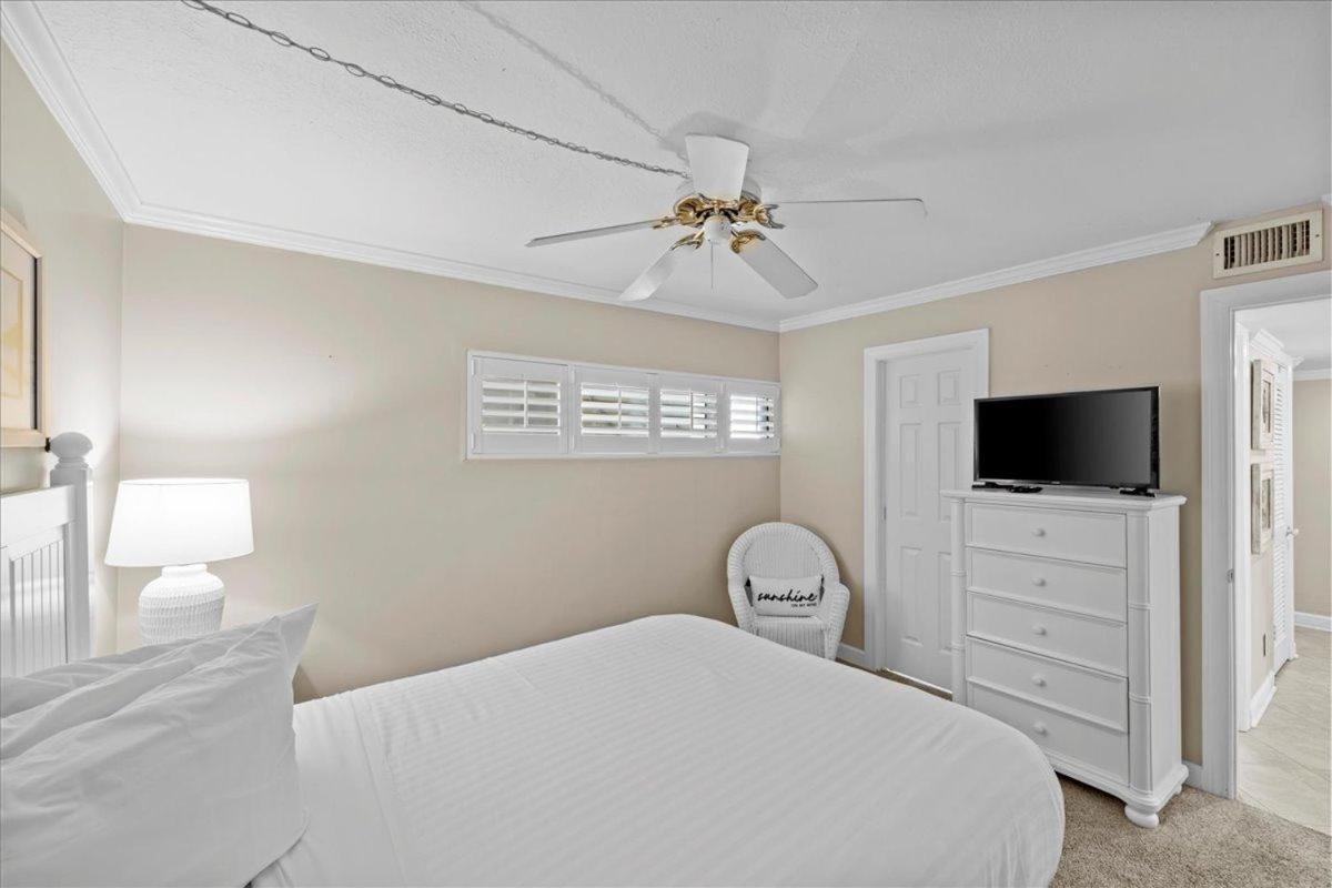Holiday home Surf And Racquet Unit 523 Destin