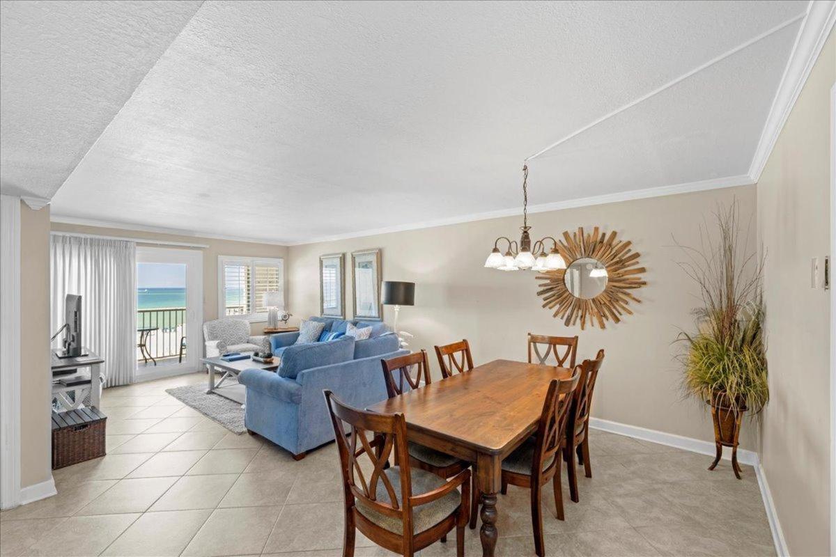 Surf And Racquet Unit 523 * Destin
