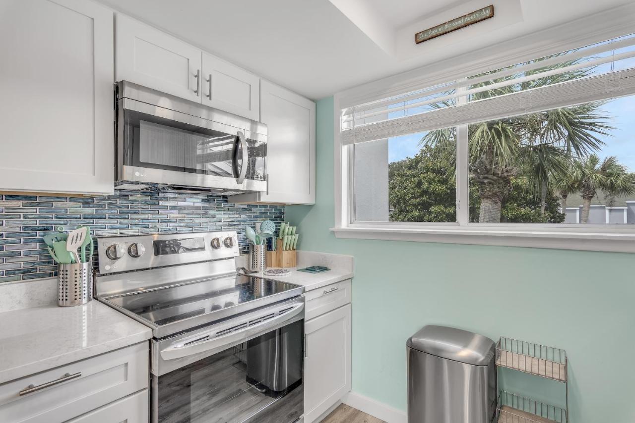 Southbay Gulf View: Beachfront Townhouse With Private Access *