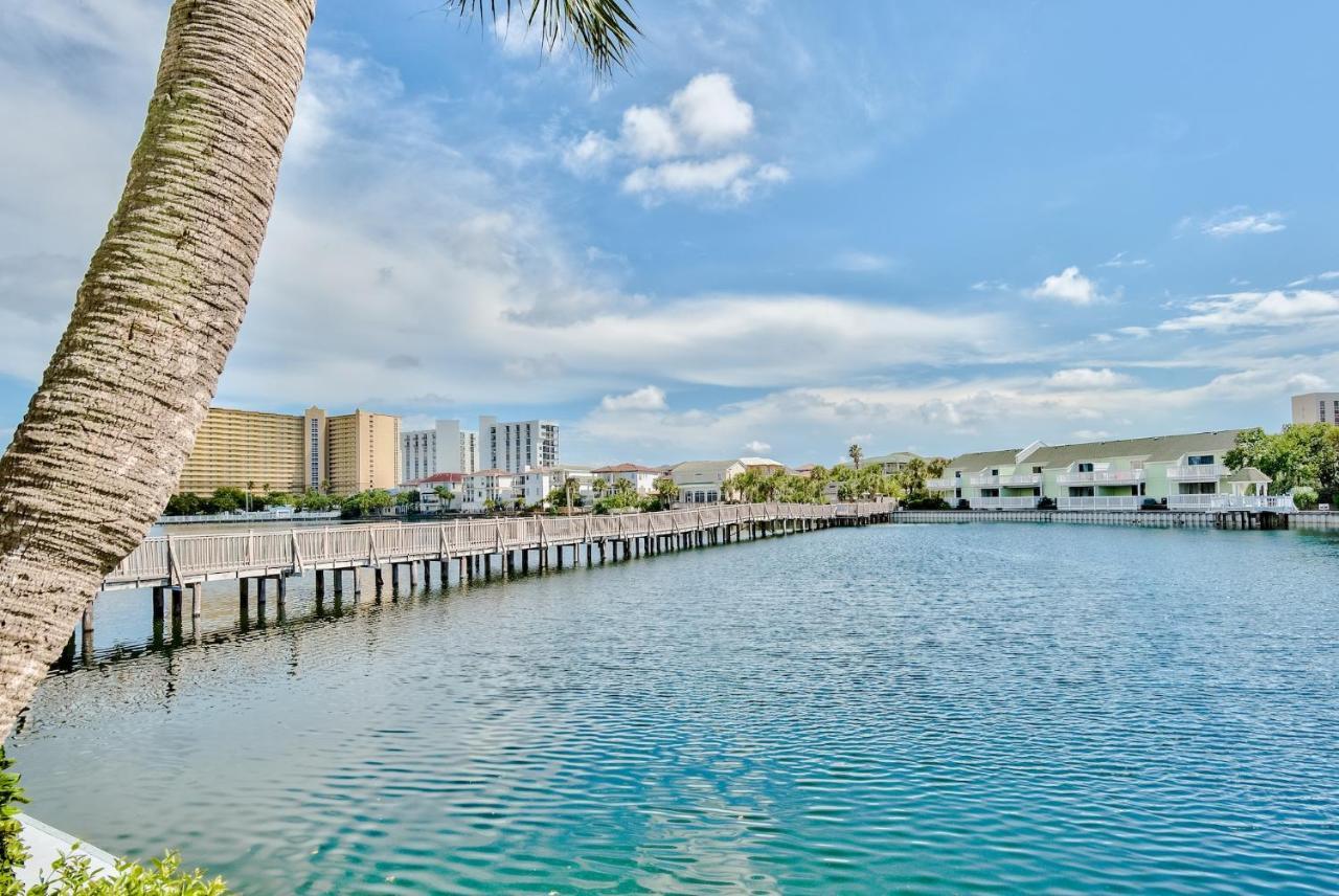 Southbay Gulf View: Beachfront Townhouse With Private Access