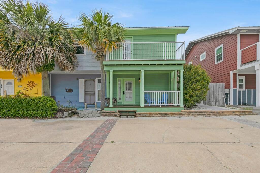 Holiday home Charming Isle Access Townhome *